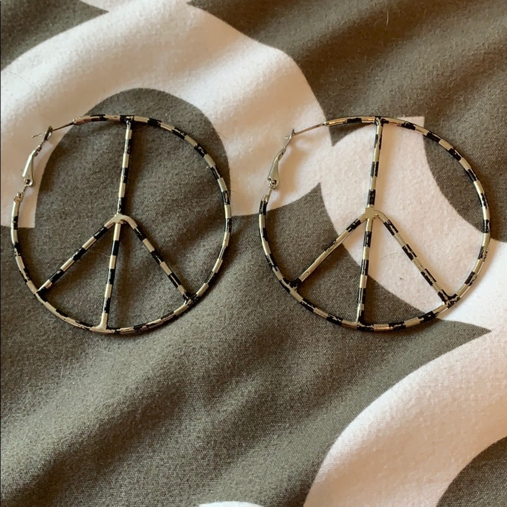 Peace Hoops